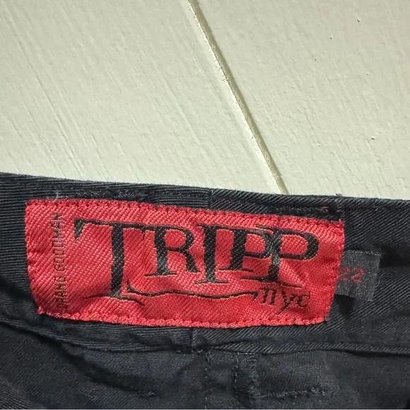 Tripp NYC Black suspender Cargo Pants with Silver Zippers hardware plus 22 2x - Picture 9 of 10